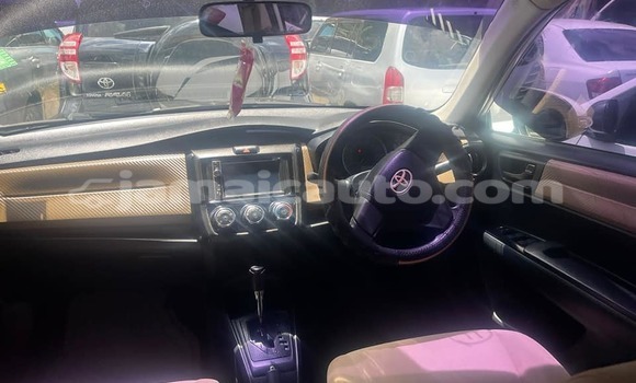 Acheter Occasion Voiture Toyota Axio Blanc à Import - Dubai, Clarendon Acheter Occasion Voiture Toyota Axio Blanc à Import - Dubai, Clarendon