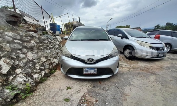 Acheter Occasion Voiture Toyota Vitz Autre à May Pen, Clarendon Acheter Occasion Voiture Toyota Vitz Autre à May Pen, Clarendon
