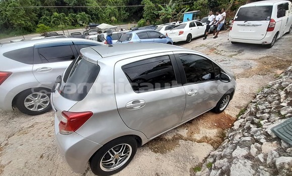 Acheter Occasion Voiture Toyota Vitz Autre à May Pen, Clarendon Acheter Occasion Voiture Toyota Vitz Autre à May Pen, Clarendon