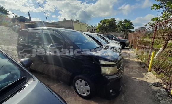 Acheter Occasion Voiture Toyota Voxy Noir à Albert Town, Trelawney Acheter Occasion Voiture Toyota Voxy Noir à Albert Town, Trelawney