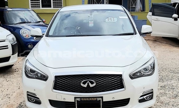 Buy Used Nissan Skyline White Car in Mandeville in Manchester