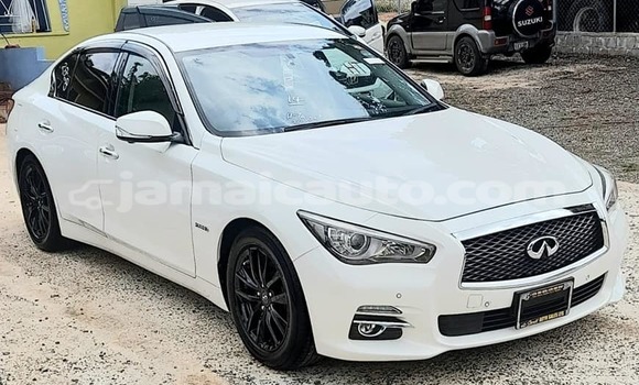 Buy Used Nissan Skyline White Car in Mandeville in Manchester Buy Used Nissan Skyline White Car in Mandeville in Manchester