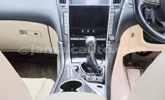 Buy Used Nissan Skyline White Car in Mandeville in Manchester Buy Used Nissan Skyline White Car in Mandeville in Manchester