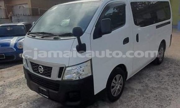 Buy Used Nissan Caravan White Car in Import - Dubai in Clarendon
