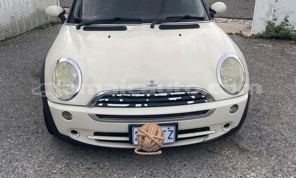 Buy Used Mini Cooper White Car in May Pen in Clarendon