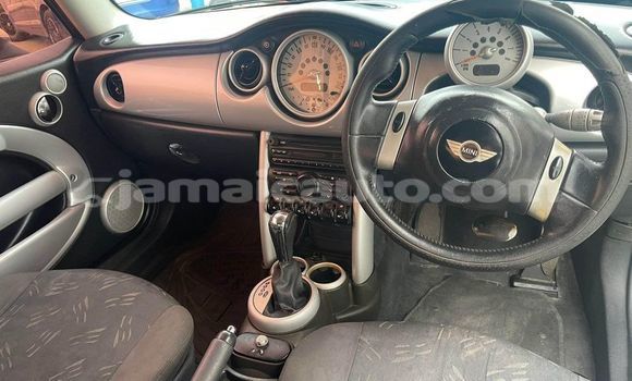 Buy Used Mini Cooper White Car in May Pen in Clarendon Buy Used Mini Cooper White Car in May Pen in Clarendon