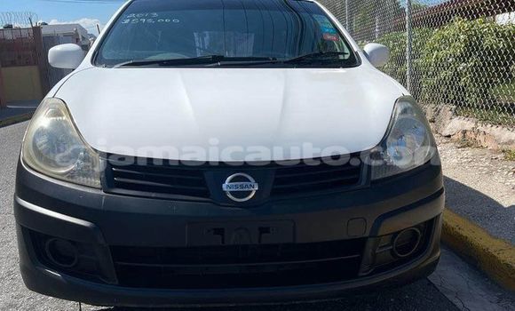 Buy Used Nissan Wingroad White Car in May Pen in Clarendon Buy Used Nissan Wingroad White Car in May Pen in Clarendon