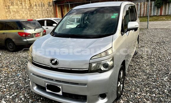 Buy Used Toyota Voxy White Car in Port Antonio in Portland Buy Used Toyota Voxy White Car in Port Antonio in Portland