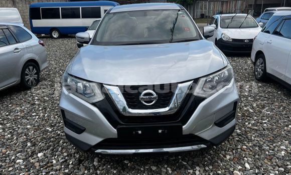 Buy Used Nissan X–Trail White Car in Lucea in Hanover