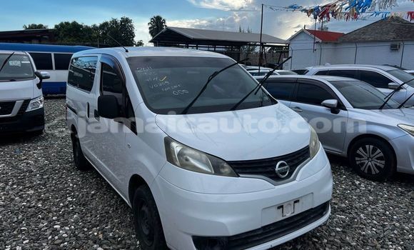 Buy Used Nissan Vanette White Car in Lucea in Hanover Buy Used Nissan Vanette White Car in Lucea in Hanover