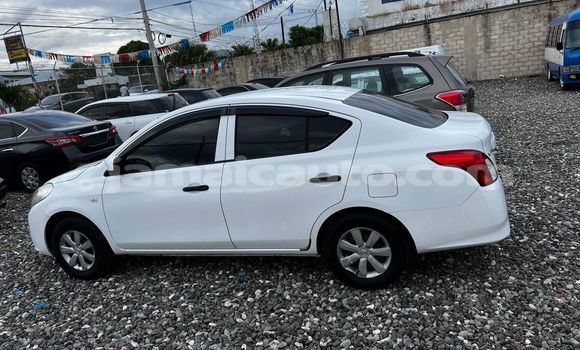 Acheter Occasion Voiture Nissan Latio Blanc à Lucea, Hanover Acheter Occasion Voiture Nissan Latio Blanc à Lucea, Hanover