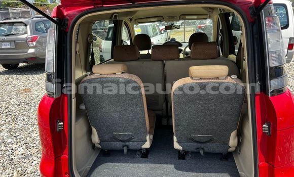 Buy Used Toyota Sienta Red Car in May Pen in Clarendon Buy Used Toyota Sienta Red Car in May Pen in Clarendon