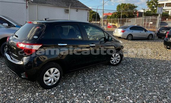 Acheter Occasion Voiture Toyota Vitz Noir à Lucea, Hanover Acheter Occasion Voiture Toyota Vitz Noir à Lucea, Hanover