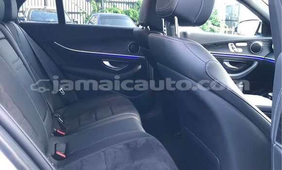 Buy Used Mercedes-Benz E–Class White Car in May Pen in Clarendon Buy Used Mercedes-Benz E–Class White Car in May Pen in Clarendon
