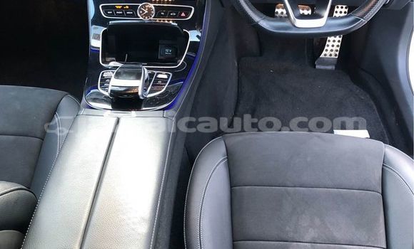 Buy Used Mercedes-Benz E–Class White Car in May Pen in Clarendon Buy Used Mercedes-Benz E–Class White Car in May Pen in Clarendon