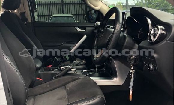 Buy Used Mercedes-Benz X-klasse Concept Other Car in May Pen in Clarendon Buy Used Mercedes-Benz X-klasse Concept Other Car in May Pen in Clarendon