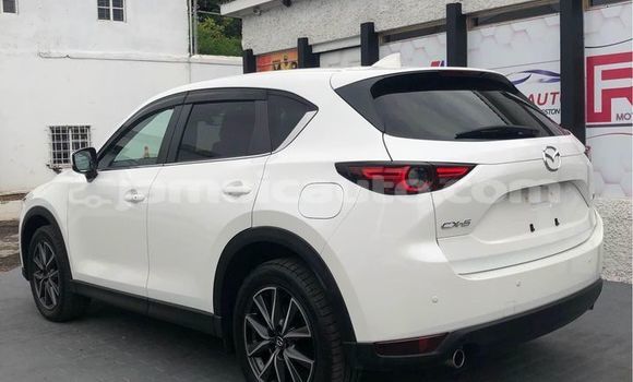 Buy Used Mazda CX-5 White Car in May Pen in Clarendon Buy Used Mazda CX-5 White Car in May Pen in Clarendon