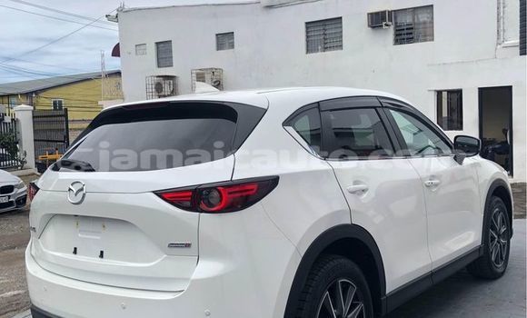 Buy Used Mazda CX-5 White Car in May Pen in Clarendon Buy Used Mazda CX-5 White Car in May Pen in Clarendon