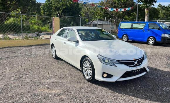 Buy Used Toyota Mark X White Car in Lucea in Hanover Buy Used Toyota Mark X White Car in Lucea in Hanover