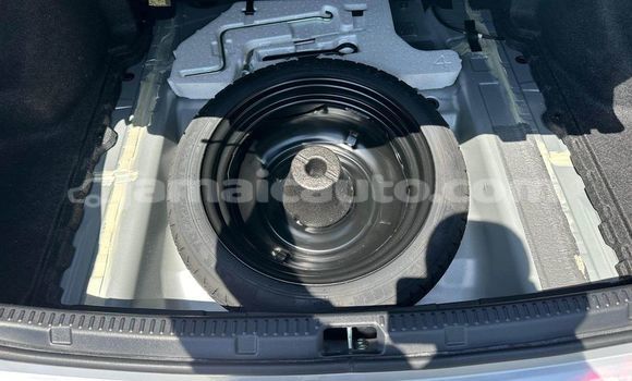 Buy Used Toyota Corolla White Car in May Pen in Clarendon Buy Used Toyota Corolla White Car in May Pen in Clarendon