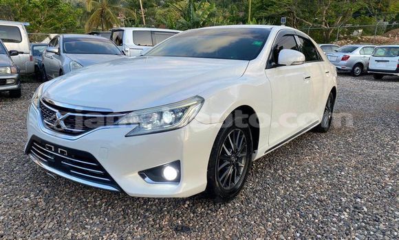 Buy Used Toyota Mark X White Car in Lucea in Hanover Buy Used Toyota Mark X White Car in Lucea in Hanover