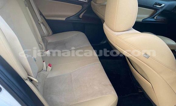 Acheter Occasion Voiture Toyota Mark X Blanc à Lucea, Hanover Acheter Occasion Voiture Toyota Mark X Blanc à Lucea, Hanover