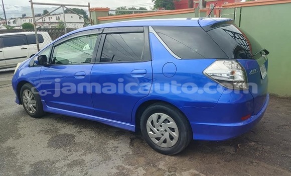 Buy Used Honda FIT Blue Car in Mandeville in Manchester Buy Used Honda FIT Blue Car in Mandeville in Manchester