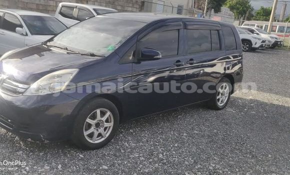 Buy Used Toyota ISis Black Car in Lucea in Hanover Buy Used Toyota ISis Black Car in Lucea in Hanover