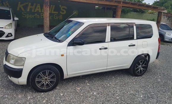 Buy Used Toyota Probox White Car in Lucea in Hanover Buy Used Toyota Probox White Car in Lucea in Hanover