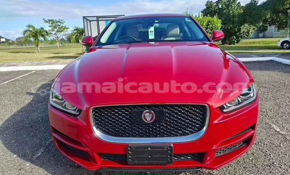 Acheter Occasion Voiture Jaguar XE Rouge à Import - Dubai, Clarendon Acheter Occasion Voiture Jaguar XE Rouge à Import - Dubai, Clarendon