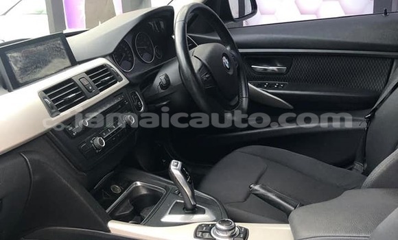 Acheter Occasion Voiture BMW 3200 Noir à Albert Town, Trelawney Acheter Occasion Voiture BMW 3200 Noir à Albert Town, Trelawney