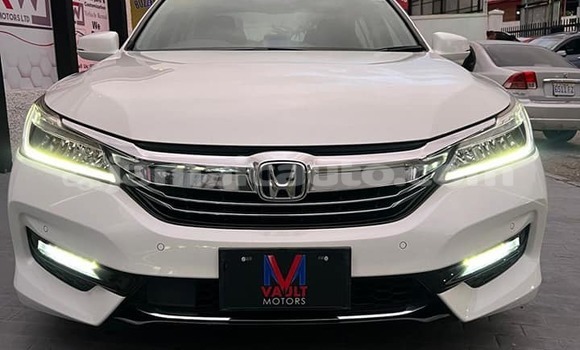 Acheter Occasion Voiture Honda Accord Blanc à Lucea, Hanover Acheter Occasion Voiture Honda Accord Blanc à Lucea, Hanover
