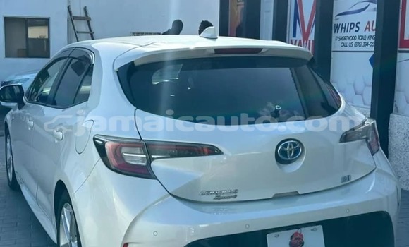 Buy Used Toyota Corolla White Car in Falmouth in Trelawney Buy Used Toyota Corolla White Car in Falmouth in Trelawney