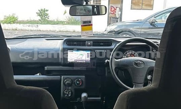 Buy Used Toyota Probox White Car in Savanna la Mar in Westmoreland Buy Used Toyota Probox White Car in Savanna la Mar in Westmoreland