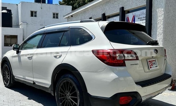 Buy Used Subaru Outback White Car in Savanna la Mar in Westmoreland Buy Used Subaru Outback White Car in Savanna la Mar in Westmoreland