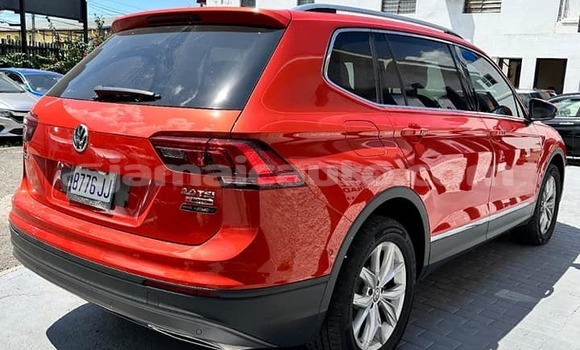 Buy Used Volkswagen Tiguan Red Car in Savanna la Mar in Westmoreland Buy Used Volkswagen Tiguan Red Car in Savanna la Mar in Westmoreland