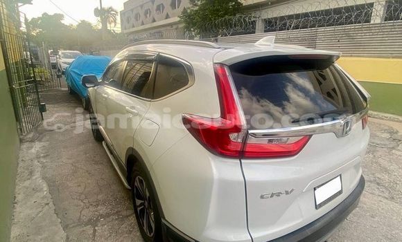 Buy Used Honda CR–V White Car in Lucea in Hanover Buy Used Honda CR–V White Car in Lucea in Hanover