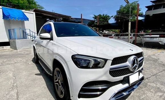 Buy Used Mercedes-Benz GLE White Car in Albert Town in Trelawney Buy Used Mercedes-Benz GLE White Car in Albert Town in Trelawney