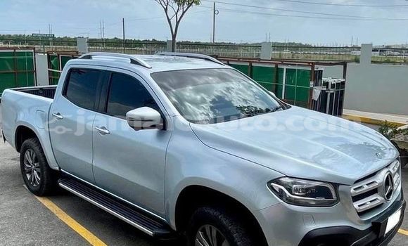 Buy Used Mercedes-Benz X-klasse Concept Blue Car in May Pen in Clarendon Buy Used Mercedes-Benz X-klasse Concept Blue Car in May Pen in Clarendon