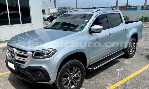 Buy Used Mercedes-Benz X-klasse Concept Blue Car in May Pen in Clarendon Buy Used Mercedes-Benz X-klasse Concept Blue Car in May Pen in Clarendon