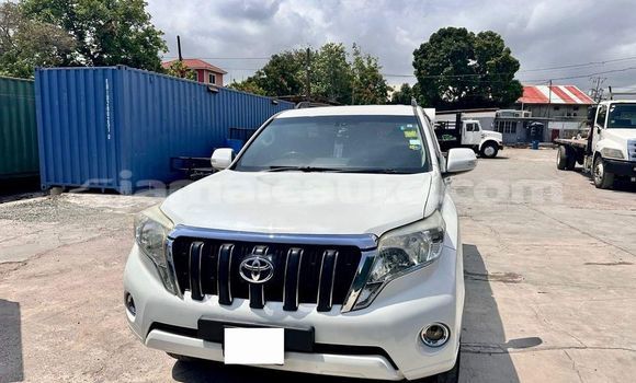 Buy Used Toyota Prado White Car in Lucea in Hanover Buy Used Toyota Prado White Car in Lucea in Hanover