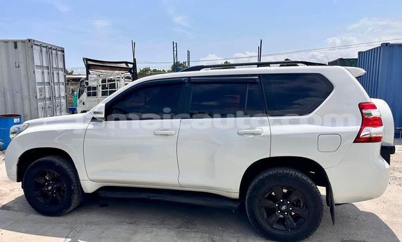 Buy Used Toyota Prado White Car in Lucea in Hanover Buy Used Toyota Prado White Car in Lucea in Hanover