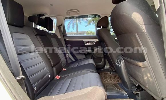Buy Used Honda CR–V White Car in May Pen in Clarendon Buy Used Honda CR–V White Car in May Pen in Clarendon