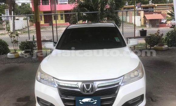 Buy Used Honda Accord White Car in Albert Town in Trelawney Buy Used Honda Accord White Car in Albert Town in Trelawney