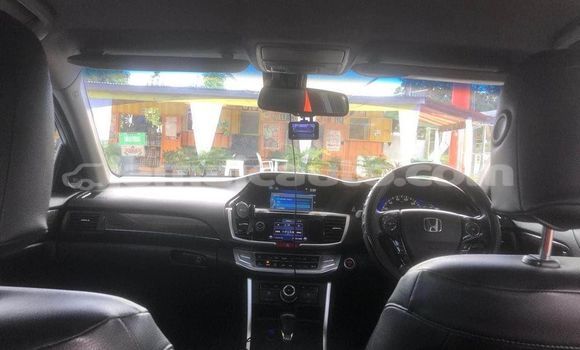 Buy Used Honda Accord White Car in Albert Town in Trelawney Buy Used Honda Accord White Car in Albert Town in Trelawney