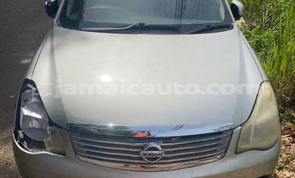 Buy Used Nissan Bluebird Black Car in Lucea in Hanover