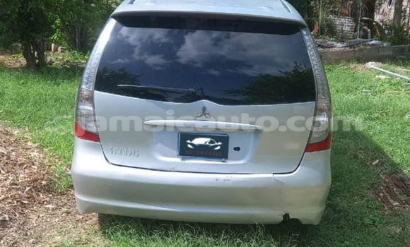 Buy Used Mitsubishi Grandis Other Car in Import - Dubai in Clarendon Buy Used Mitsubishi Grandis Other Car in Import - Dubai in Clarendon