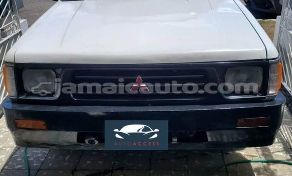 Acheter Occasion Voiture Mitsubishi L200 Blanc à Lucea, Hanover Acheter Occasion Voiture Mitsubishi L200 Blanc à Lucea, Hanover