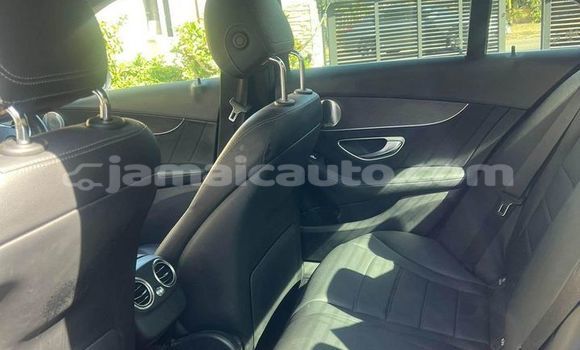 Buy Used Mercedes-Benz C–Class White Car in Mandeville in Manchester Buy Used Mercedes-Benz C–Class White Car in Mandeville in Manchester