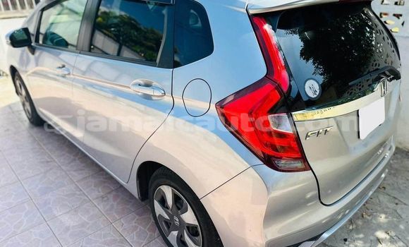 Buy Used Honda FIT Other Car in Lucea in Hanover Buy Used Honda FIT Other Car in Lucea in Hanover